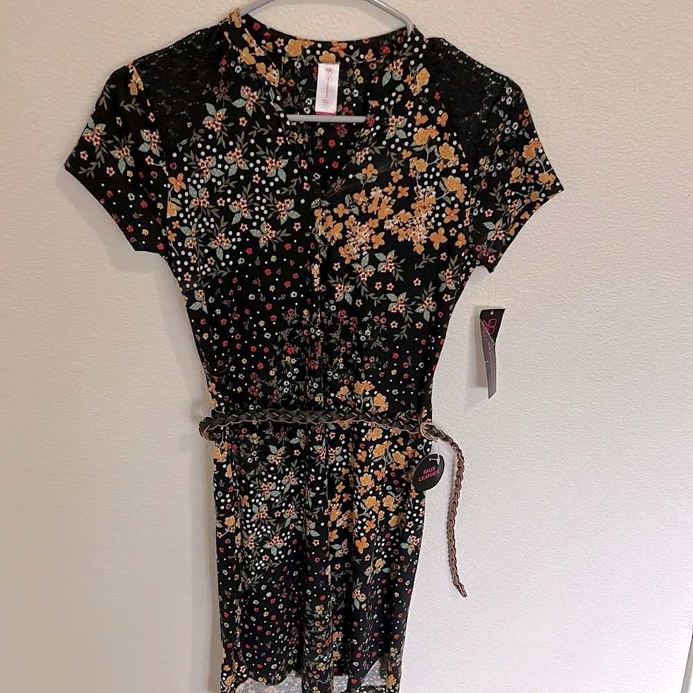 No Boundaries Belted dress small